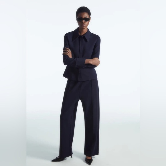 COS Slim Exaggerated Collar Jersey shirt🔥
NWOT - Picture 3 of 13